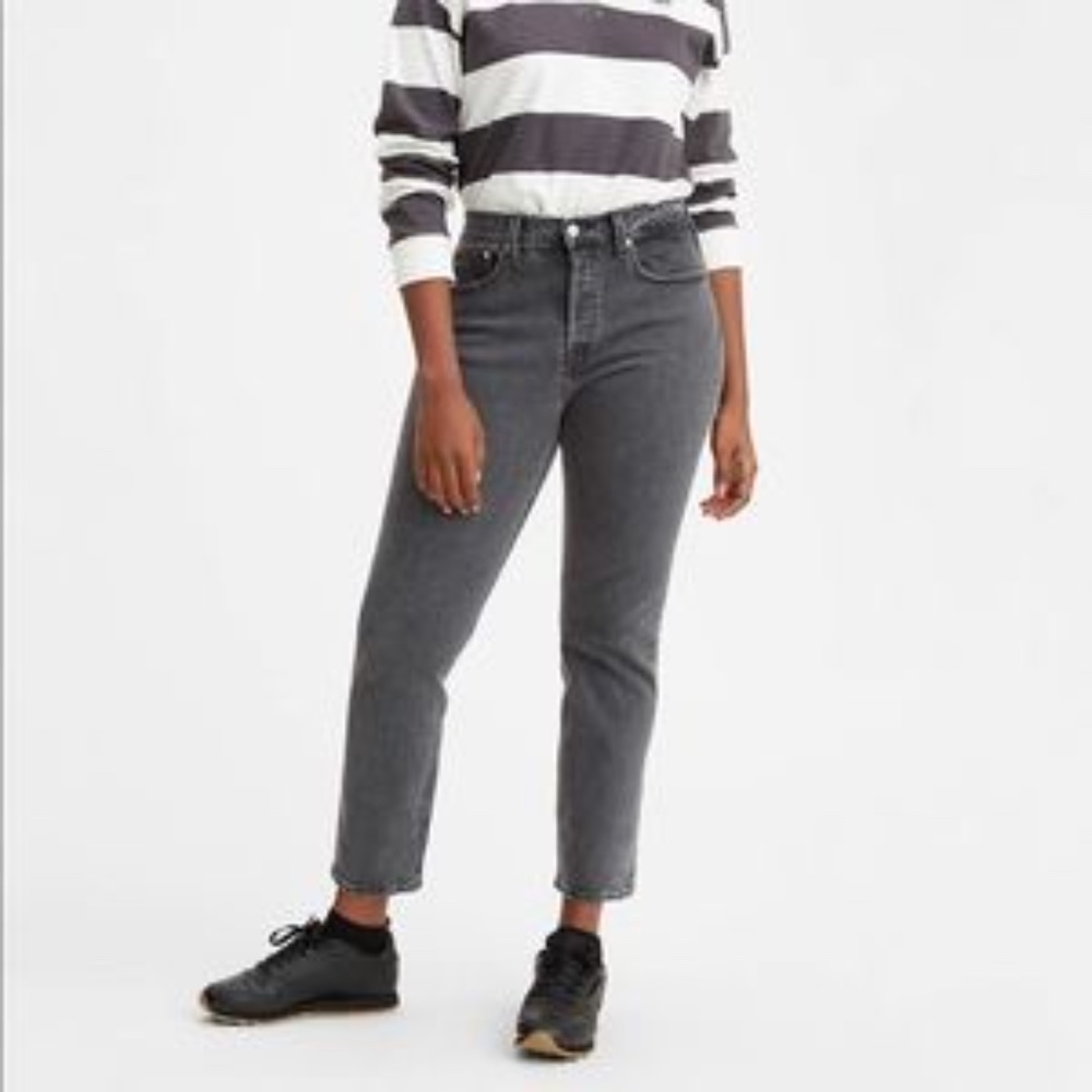 Levi's Wedgie Fit Black/Gray jeans in size 28